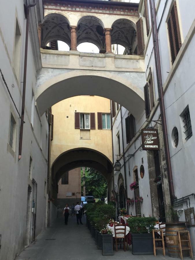 Appartamento Via G Mameli 94 سبوليتو المظهر الخارجي الصورة